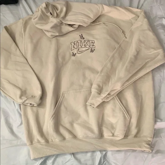 butterfly hoodie - Picture 3 of 3